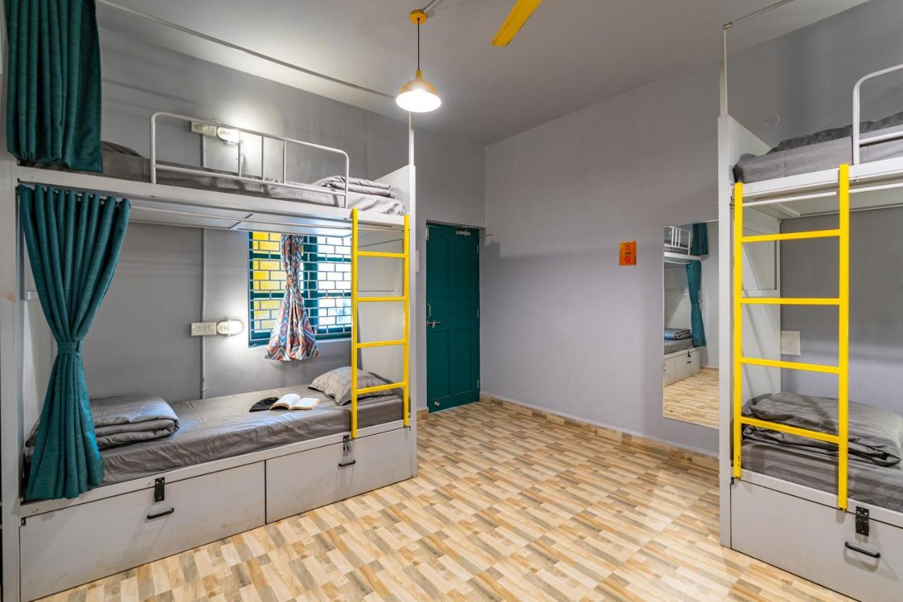 Whoopers Hostel Anjuna, Goa Luaran gambar